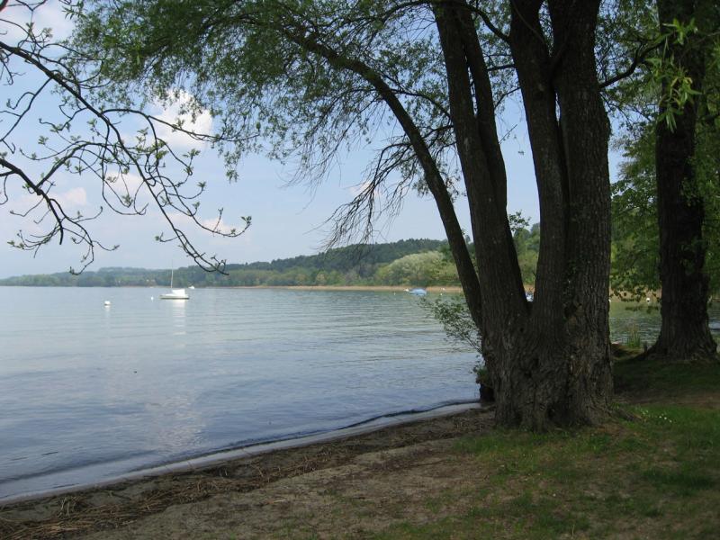 Vinelz - Lüscherz - Barrage de Hagneck