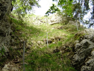 Le chemin d'accès escarpé