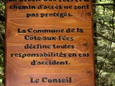 ... la commune de la Côte-aux-Fées décline toute responsabilité en cas d'accident...