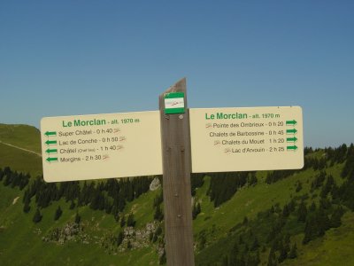 Panneau au Morclan