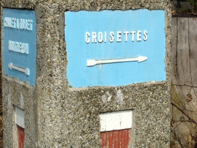 Suivre la direction "Croisettes"