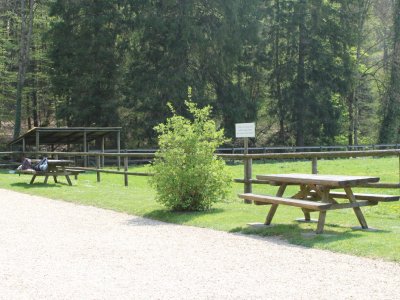 Les tables de pique-nique