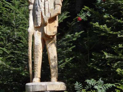 Il n'y a pas que des animaux, parmis les sculptures.
