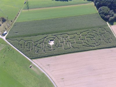 <p>Magnifique labyrinthe, vue d'avion</p>