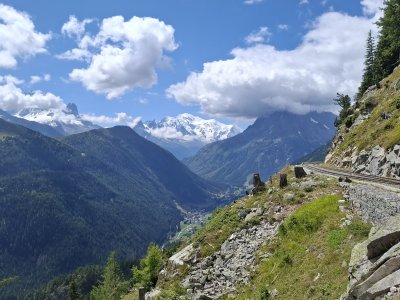 Vue sur le Mont Blanc, depuis le petit train panoramique