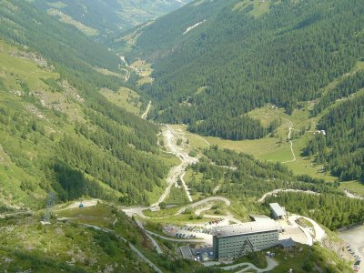 Le val d'Hérémence, depuis le haut du barrage