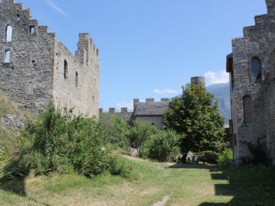 Les ruines du château de Tourbillon