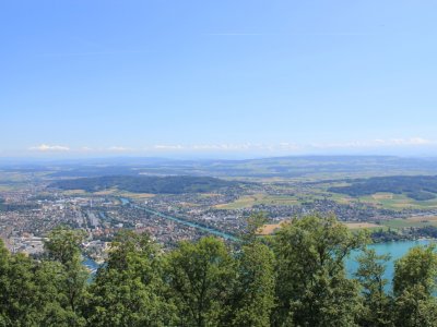Vue sur le lac de Bienne et ses environs, depuis Macolin