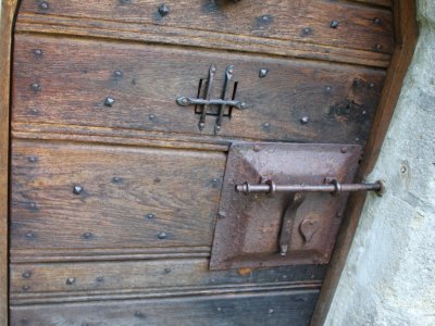 La magnifique porte de la tour