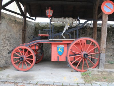 Dans Concise, un ancien véhicule de pompiers