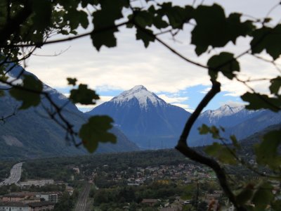 Vue sur la vallée du Rhône, durant la montée