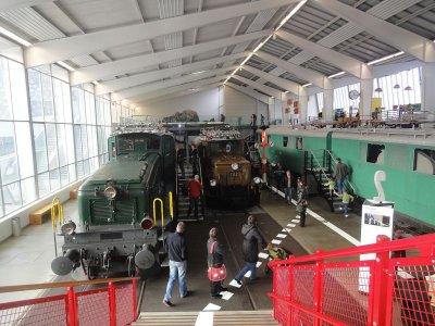 Le hangar des trains