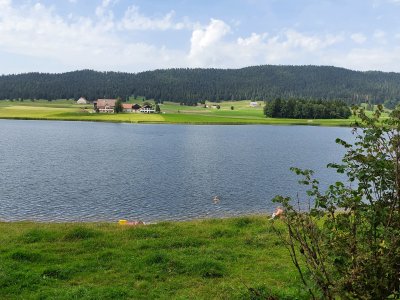Le lac des Taillères