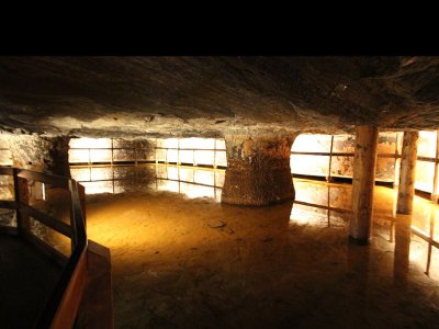 Lac à l'intérieur des mines