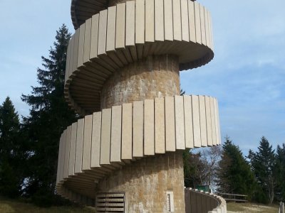 Le pied de la tour