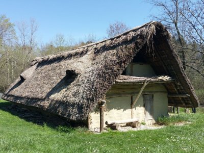 Dans le village lacustre