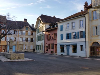 <p>Jolie place en haut de la Rue Haute</p>