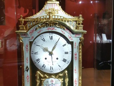 <p>Pendule neuchâteloise</p>