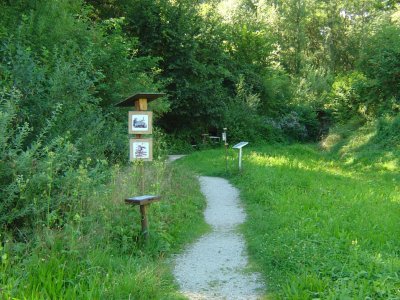 Panneaux explicatifs le long du sentier