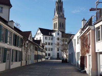 <p>L'église protestante Saint-Laurent.</p>