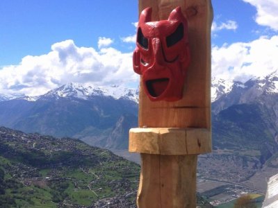 sentier des masques - Veysonnaz