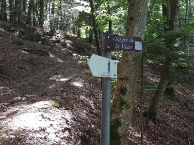 Bifurcation pour la petite boucle du haut, avant de redescendre