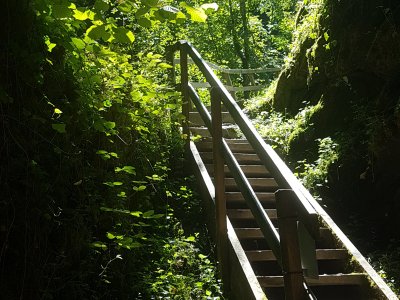 L'escalier, juste après la sortie des gorges