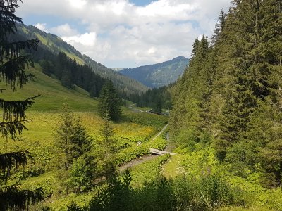 En arrivant dans le Val de Morgins