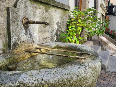 Une des nombreuses fontaines de la ville