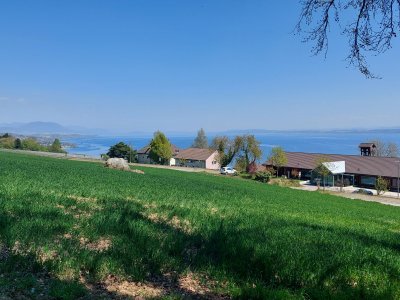 Le camp de Vaumarcus, point de départ des trois boucles