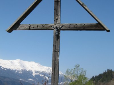 Nous verrons de nombreuses croix