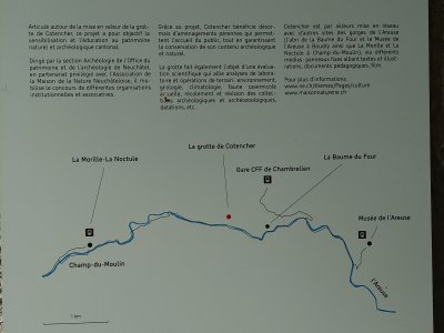 Panneau à l'entrée des grottes