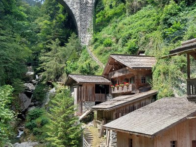 Les Vieux Moulins de la Tine