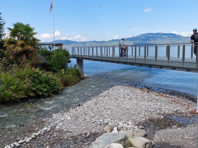 Le Pont de l'Amitié, entre la France et la Suisse