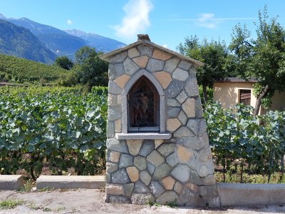 Un des quinze calvaires jalonnant la montée à la chapelle
