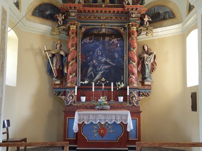 L'intérieur de la Chapelle Marie des Sept Douleurs