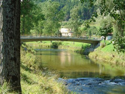 A l'approche de Couvet (depuis Travers)