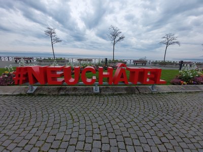 #Neuchâtel