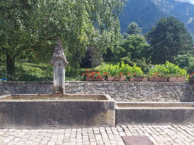 <p>Fontaine n°13, Le quartier du Crétel</p>