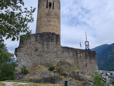 <p>Le Château de La Bâtiaz</p>