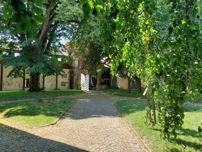 <p>La cour du Château de Romont</p>