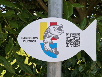 Panneau à suivre
