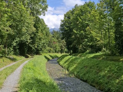 Départ de la balade, le long de l'Avançon