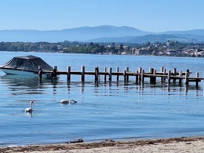 Morges vu de la plage de Préverenges