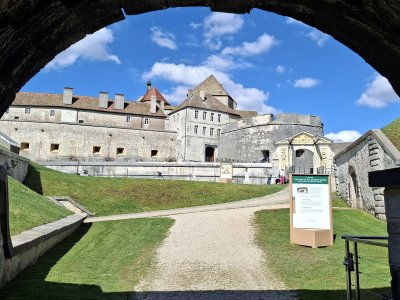 Joli coup d'oeil en arrivant au château